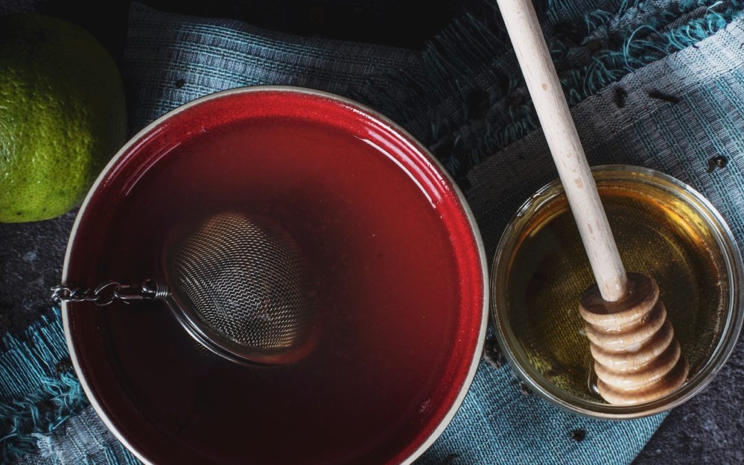 Sniffles & Cloves: Your New Cold Remedy